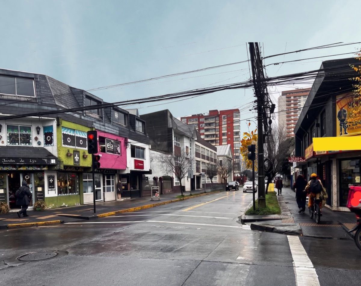 SE ARRIENDA LOCAL COMERCIAL EN CALLE CLARO SOLAR – SEGUNDO PISO