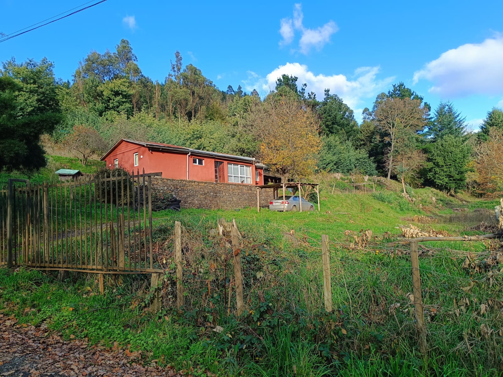 EN VENTA PARCELA CON CASA – PADRE LAS CASAS